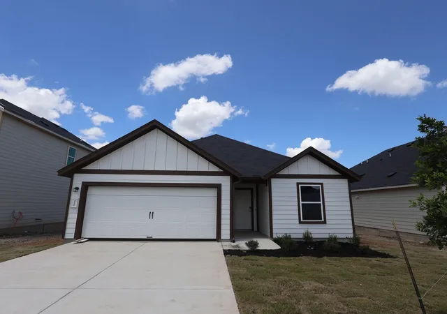 Photo 1 of Sale Pending at 4516 Lava Is Dr, Austin, TX 78747 | MLS# 5311031 | Listing updated on 2026-10-05