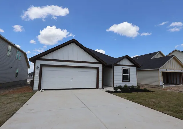 Photo 2 of Sale Pending at 4516 Lava Is Dr, Austin, TX 78747 | MLS# 5311031 | Listing updated on 2026-10-05