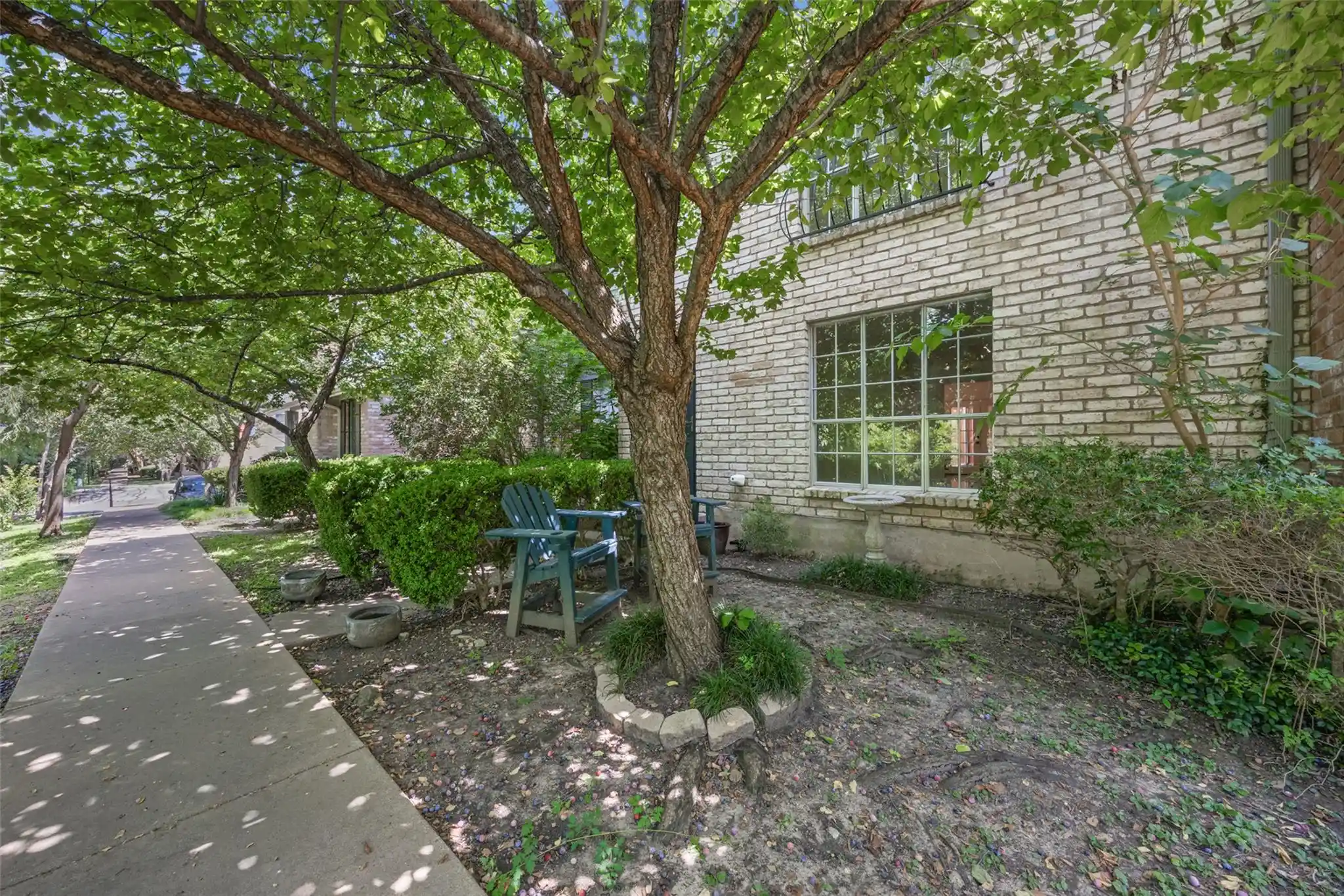 Listing Photo 2 - Condo for sale in 1904 Rosetti Dr located at 1904 Rosetti Dr, Austin, TX 78752 - Unit #109