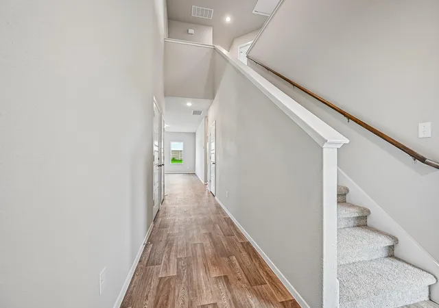 Photo 3 of Single family home for sale at 180 Lennox Dr, Kyle, TX 78640 | MLS# 8367983 | Listing updated on 2026-09-17