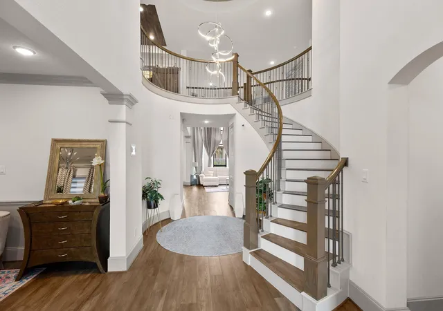 Photo 3 of Single family home for sale at 109 Leon Loop, Liberty Hill, TX 78642 | MLS# 8502031 | Listing updated on 2026-09-16