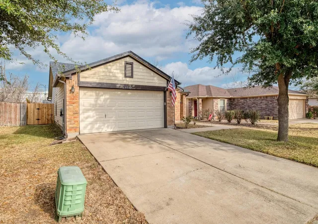Photo 3 of Single family home for sale at 4302 Kings Cyn Dr, Taylor, TX 76574 | MLS# 7938430 | Listing updated on 2026-09-17