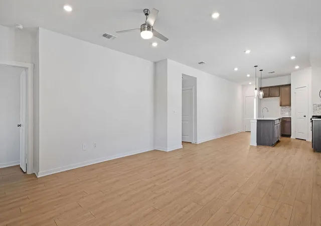 Photo 4 of Single family home for sale at 10420 Curb Strap Dr, Austin, TX 78724 | MLS# 4754180 | Listing updated on 2026-09-08