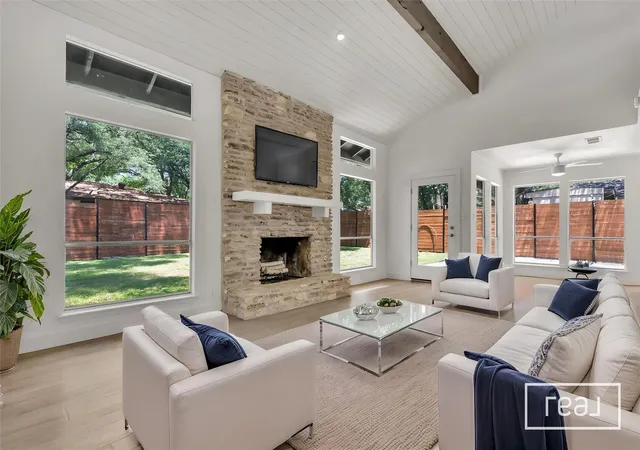 Photo 2 of Single family home for sale at 3808 Oak Crk Dr, Austin, TX 78727 | MLS# 9662585 | Listing updated on 2026-09-16