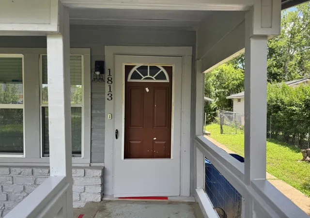 Photo 2 of Sale Pending at 1813 Rhodes Rd, Austin, TX 78721 | MLS# 5299112 | Listing updated on 2026-09-09