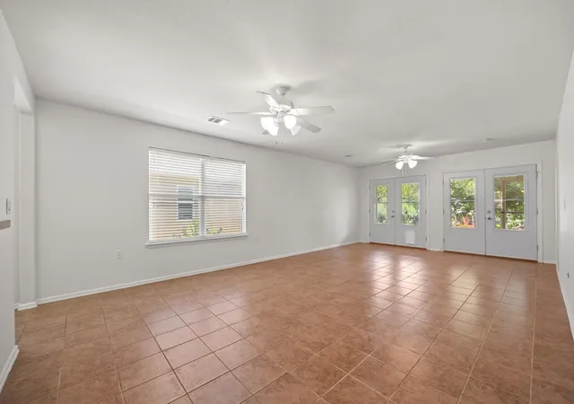 Photo 4 of Single family home for sale at 522 Salt Crk Ln, Georgetown, TX 78633 | MLS# 8506002 | Listing updated on 2026-09-16