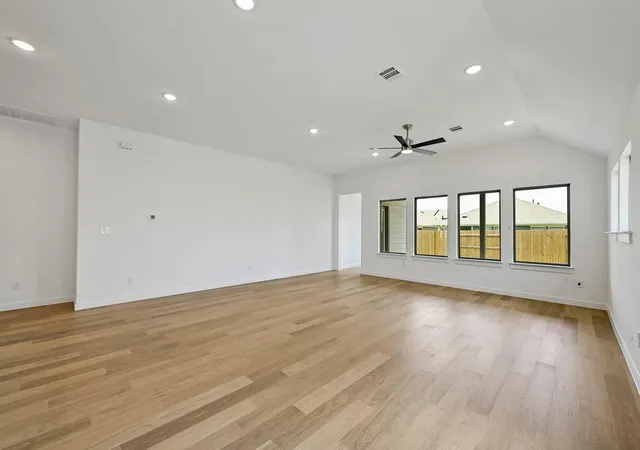 Photo 4 of Single family home for sale at 204 Melrose St, Hutto, TX 78634 | MLS# 3179922 | Listing updated on 2026-09-16