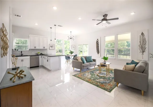 Photo 3 of Sale Pending at 137 Lakeside Dr, Bastrop, TX 78602 | MLS# 6934991 | Listing updated on 2026-09-30