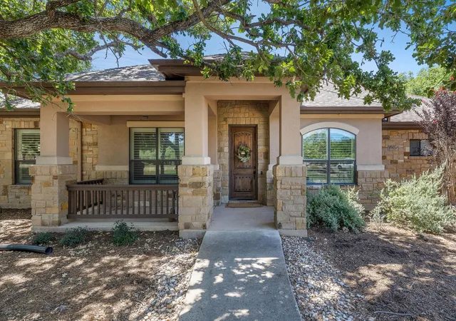 Photo 2 of Single family home for sale at 165 Silverado Dr, Georgetown, TX 78633 | MLS# 3207594 | Listing updated on 2026-09-08