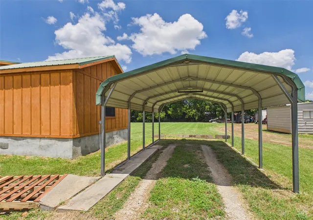 Photo 3 of Manufactured home for sale at 202 N Mustang Ave, Cedar Park, TX 78613 | MLS# 7617751 | Listing updated on 2026-09-16