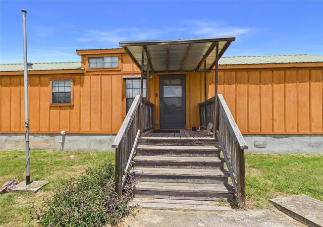 Photo 4 of Manufactured home for sale at 202 N Mustang Ave, Cedar Park, TX 78613 | MLS# 7617751 | Listing updated on 2026-09-16