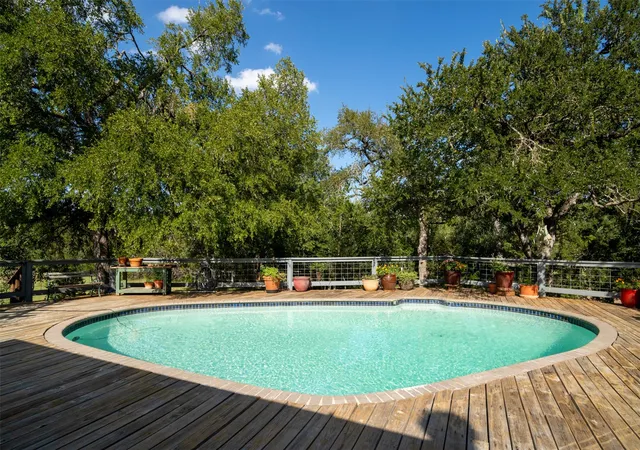 Photo 2 of Single family home for sale at 509 Roy Crk Ln, Dripping Springs, TX 78620 | MLS# 3777858 | Listing updated on 2026-09-18