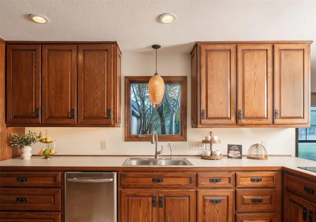 Photo 3 of Single family home for sale at 509 Roy Crk Ln, Dripping Springs, TX 78620 | MLS# 3777858 | Listing updated on 2026-09-18