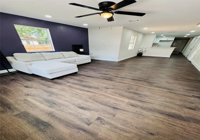 Photo 3 of Single family home for sale at 617 Persimmon St, Lockhart, TX 78644 | MLS# 8882738 | Listing updated on 2026-09-16