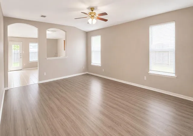 Photo 2 of Single family home for sale at 210 Lucky Clover Ln, Hutto, TX 78634 | MLS# 5157080 | Listing updated on 2026-10-05