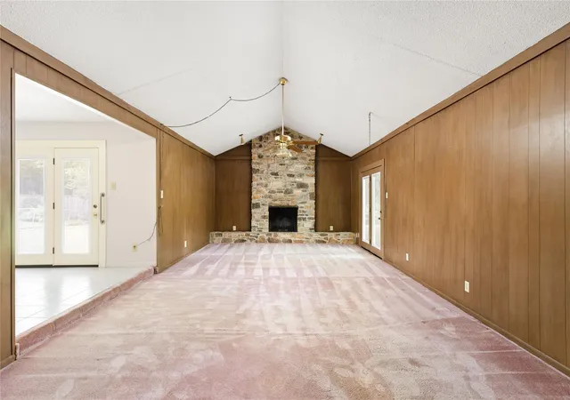 Photo 3 of Single family home for sale at 2612 Choctaw Trl, Austin, TX 78745 | MLS# 1279469 | Listing updated on 2026-09-22