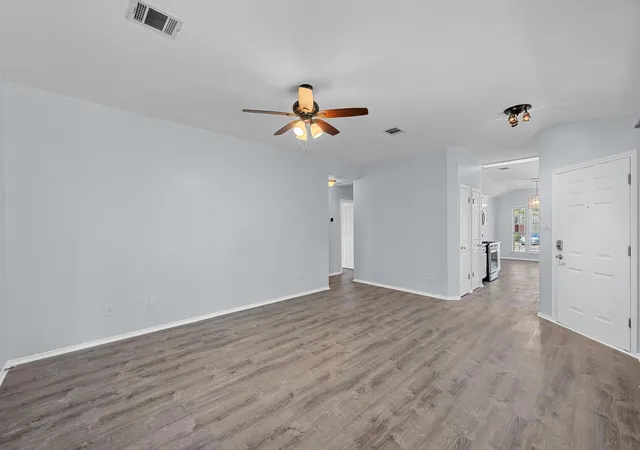 Photo 2 of Single family home for sale at 17505 Bishopsgate Dr, Pflugerville, TX 78660 | MLS# 5135689 | Listing updated on 2026-09-16
