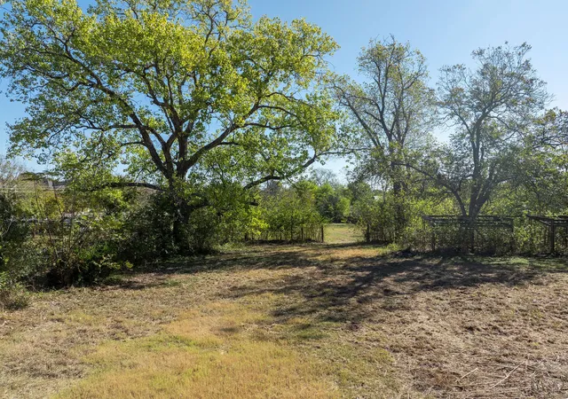 Photo 3 of Land for sale at 5017 Maufrais Ln, Austin, TX 78744 | MLS# 3936645 | Listing updated on 2026-10-05