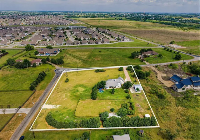 Photo 3 of Single family home for sale at 4900 Gate Dancer Ln, Pflugerville, TX 78660 | MLS# 7135158 | Listing updated on 2026-09-17