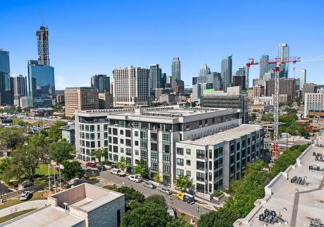 Photo 27 of Condo for sale at 800 Embassy Dr #305, Austin, TX 78702 | MLS# 1770309 | Listing updated on 2026-09-08