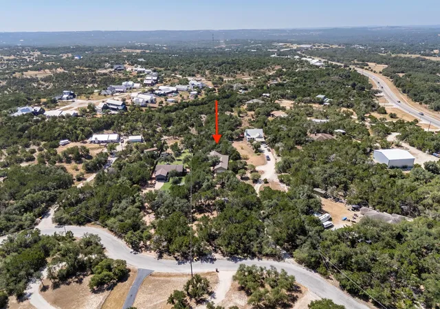 Photo 3 of Single family home for sale at 204 Deer Creek Cir, Dripping Springs, TX 78620 | MLS# 9020773 | Listing updated on 2026-09-08