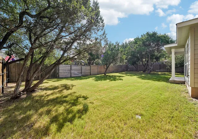 Photo 2 of Single family home for sale at 20102 Lee Ln, Lago Vista, TX 78645 | MLS# 1727523 | Listing updated on 2026-09-16