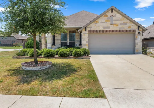 Photo 1 of Single family home for sale at 1924 Goldilocks Ln, Manchaca, TX 78652 | MLS# 1929356 | Listing updated on 2026-09-16