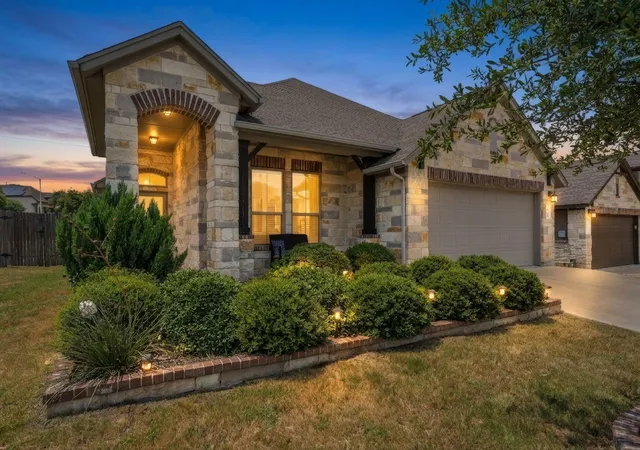Photo 2 of Single family home for sale at 1924 Goldilocks Ln, Manchaca, TX 78652 | MLS# 1929356 | Listing updated on 2026-09-16