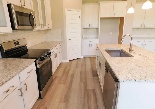 Photo 4 of Single family home for sale at 2121 Wooded Run Trl, Georgetown, TX 78628 | MLS# 9048886 | Listing updated on 2026-09-16