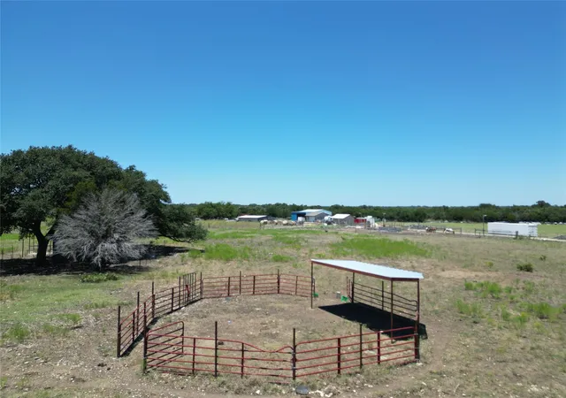Photo 3 of Manufactured home for sale at 640 County Road 226, Florence, TX 76527 | MLS# 6703409 | Listing updated on 2026-09-09