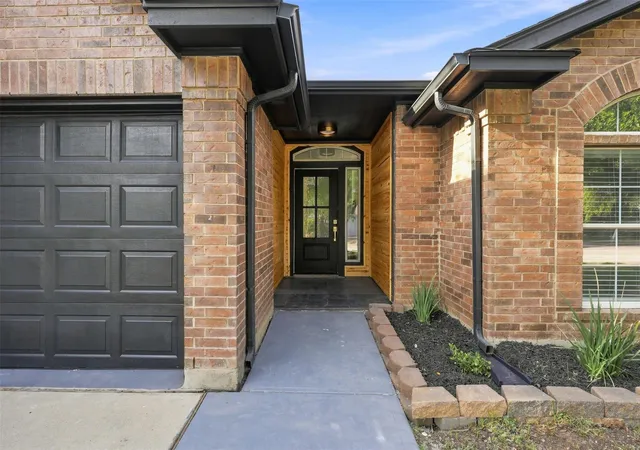 Photo 3 of Single family home for sale at 1008 Grey Castle Dr, Pflugerville, TX 78660 | MLS# 2075926 | Listing updated on 2026-09-08