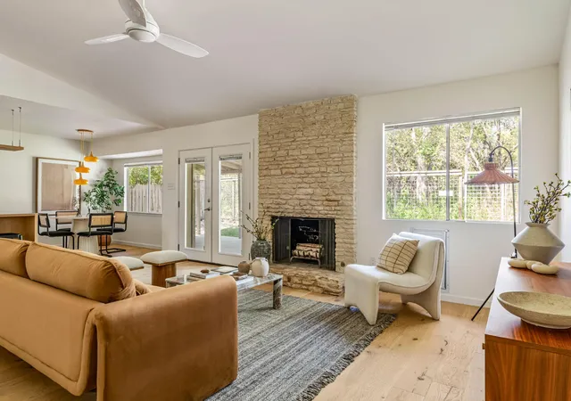 Photo 2 of Single family home for sale at 7308 Eganhill Dr, Austin, TX 78745 | MLS# 9918806 | Listing updated on 2026-09-18