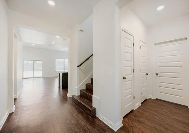 Photo 3 of Sale Pending at 5717 Gerard Dr, Austin, TX 78744 | MLS# 2270129 | Listing updated on 2026-09-17
