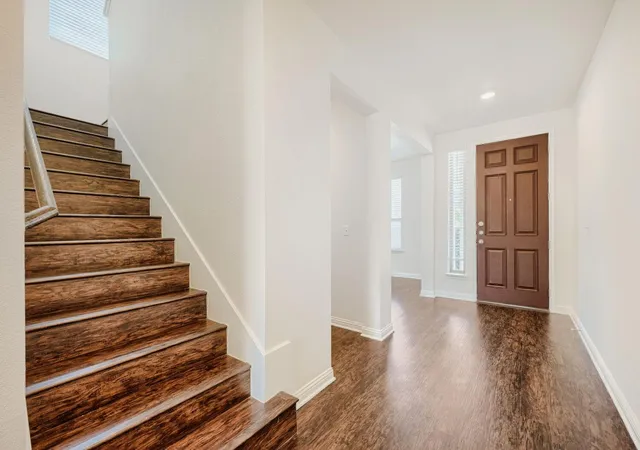 Photo 4 of Sale Pending at 5717 Gerard Dr, Austin, TX 78744 | MLS# 2270129 | Listing updated on 2026-09-17