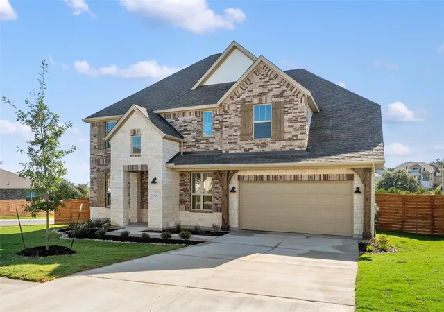 Photo 3 of Single family home for sale at 208 Possumhaw Ln, San Marcos, TX 78666 | MLS# 1677571 | Listing updated on 2026-09-22