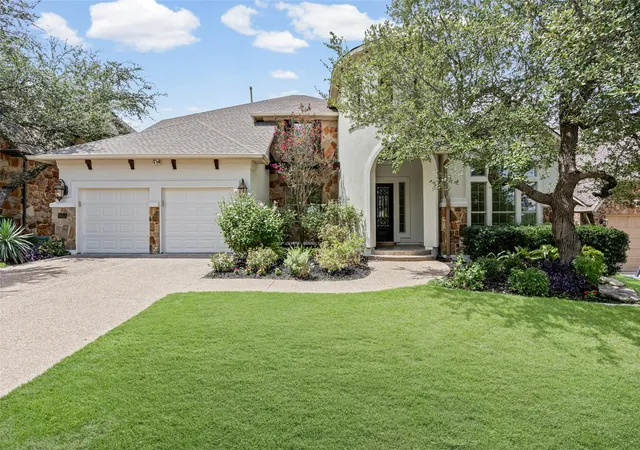 Photo 2 of Single family home for sale at 16313 Rockies Run Smt, Austin, TX 78738 | MLS# 9198073 | Listing updated on 2026-09-08