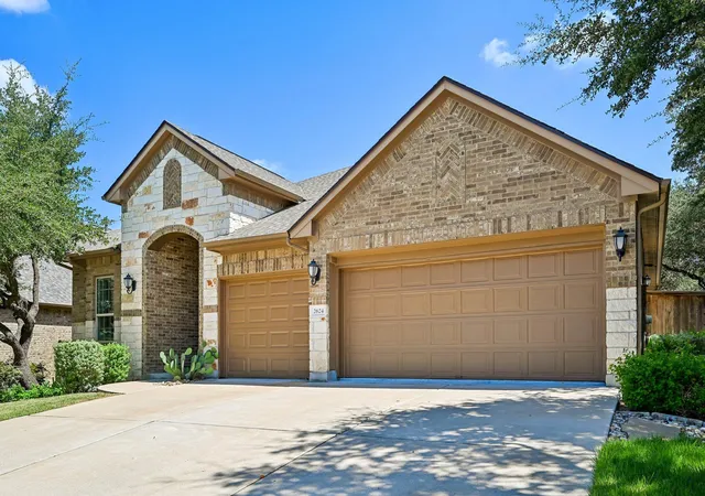 Photo 1 of Single family home for sale at 2624 Shumard Blf Dr, Leander, TX 78641 | MLS# 5897803 | Listing updated on 2026-09-08