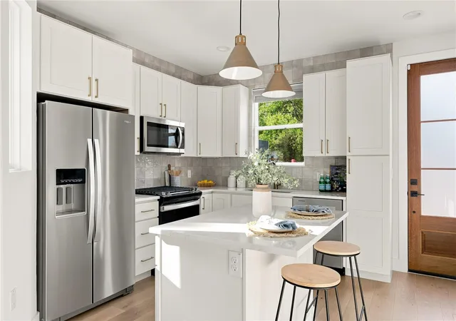 Photo 3 of Single family home for sale at 5506 Hudson St #2, Austin, TX 78721 | MLS# 5128198 | Listing updated on 2026-09-08