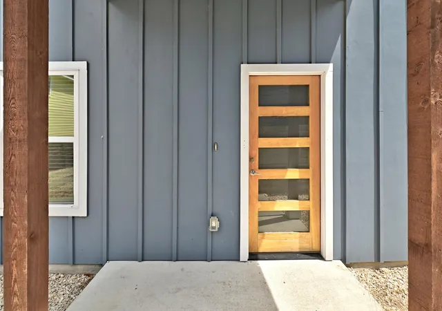 Photo 3 of Single family home for sale at 6014 Fairway St #2, Austin, TX 78741 | MLS# 2088878 | Listing updated on 2026-10-14
