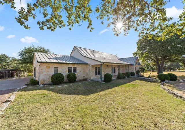 Photo 1 of Sale Pending at 285 Triple Crk Rd, Fredericksburg, TX 78624 | MLS# 7492861 | Listing updated on 2026-09-16
