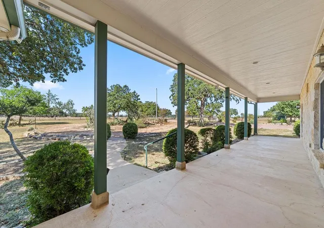 Photo 4 of Sale Pending at 285 Triple Crk Rd, Fredericksburg, TX 78624 | MLS# 7492861 | Listing updated on 2026-09-16