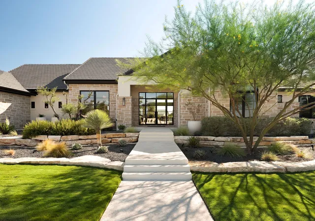Photo 1 of Single family home for sale at 117 Stone Blf Dr, Georgetown, TX 78633 | MLS# 9582745 | Listing updated on 2026-09-09