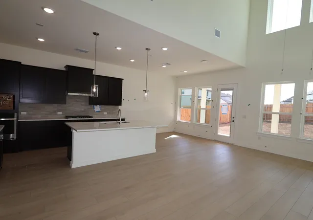 Photo 3 of Single family home for sale at 817 Purmela St, Leander, TX 78641 | MLS# 4985071 | Listing updated on 2026-09-15