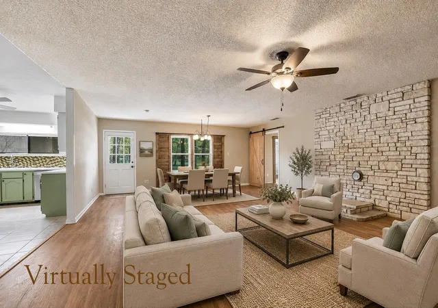 Photo 3 of Single family home for sale at 2808 Kings Circle Dr, Granite Shoals, TX 78654 | MLS# 7463086 | Listing updated on 2026-09-16