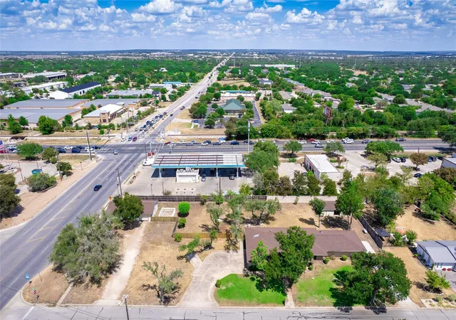 Photo 2 of Single family home for sale at 1702 Lone Oak Dr, Leander, TX 78641 | MLS# 9247586 | Listing updated on 2026-09-08