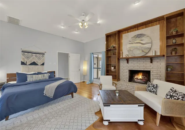 Photo 4 of Single family home for sale at 217 W Driftwood Dr, Fredericksburg, TX 78624 | MLS# 3959865 | Listing updated on 2026-09-29