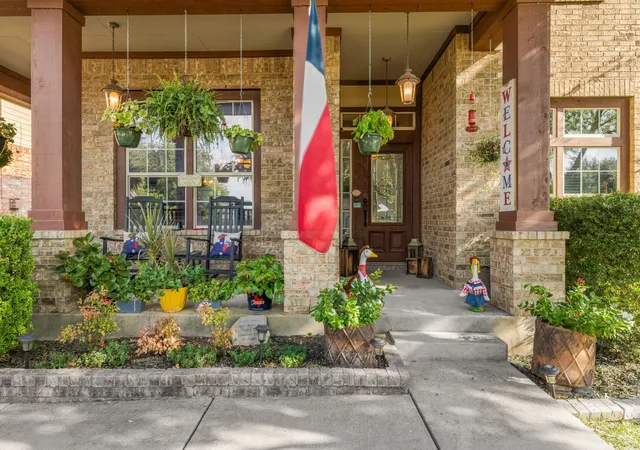 Photo 3 of Single family home for sale at 1205 Augusta Bnd Dr, Hutto, TX 78634 | MLS# 2841578 | Listing updated on 2026-09-17