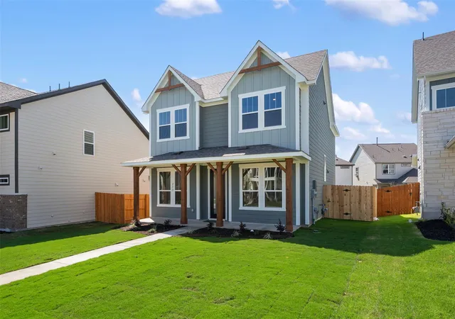Photo 4 of Single family home for sale at 437 Carr Dr, Liberty Hill, TX 78642 | MLS# 1951656 | Listing updated on 2026-09-10