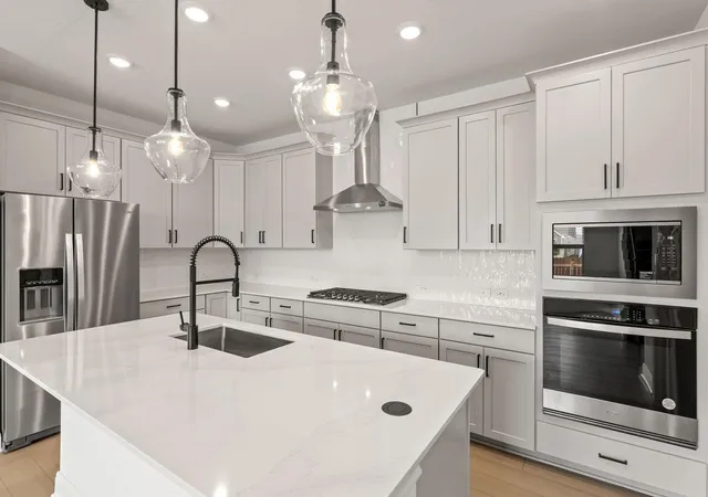 Photo 3 of Single family home for sale at 204 Amista Dr, Liberty Hill, TX 78642 | MLS# 9723112 | Listing updated on 2026-09-08