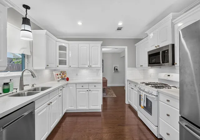 Photo 3 of Single family home for sale at 2114 Lanier Dr, Austin, TX 78757 | MLS# 7376436 | Listing updated on 2026-09-17